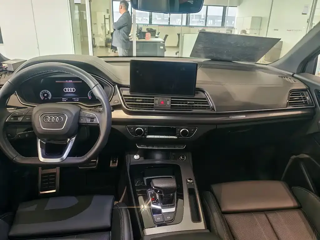 Audi Q5L 2025 из CN, фото 5