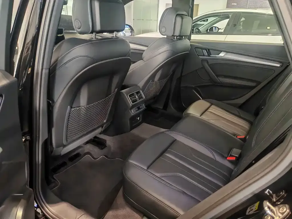 Audi Q5L 2025 из CN, фото 8