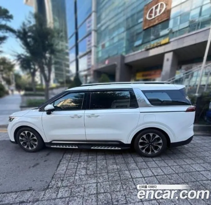 Kia Carnival 2023 из KR, фото 2