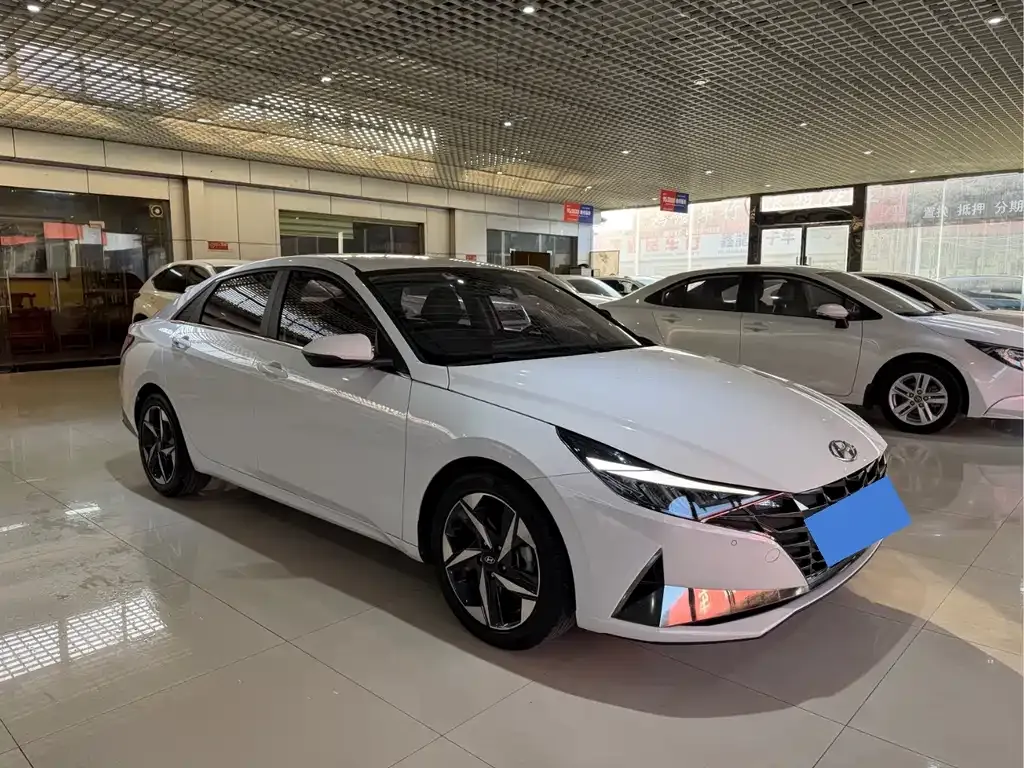 Hyundai Elantra 2023 из CN, фото 6