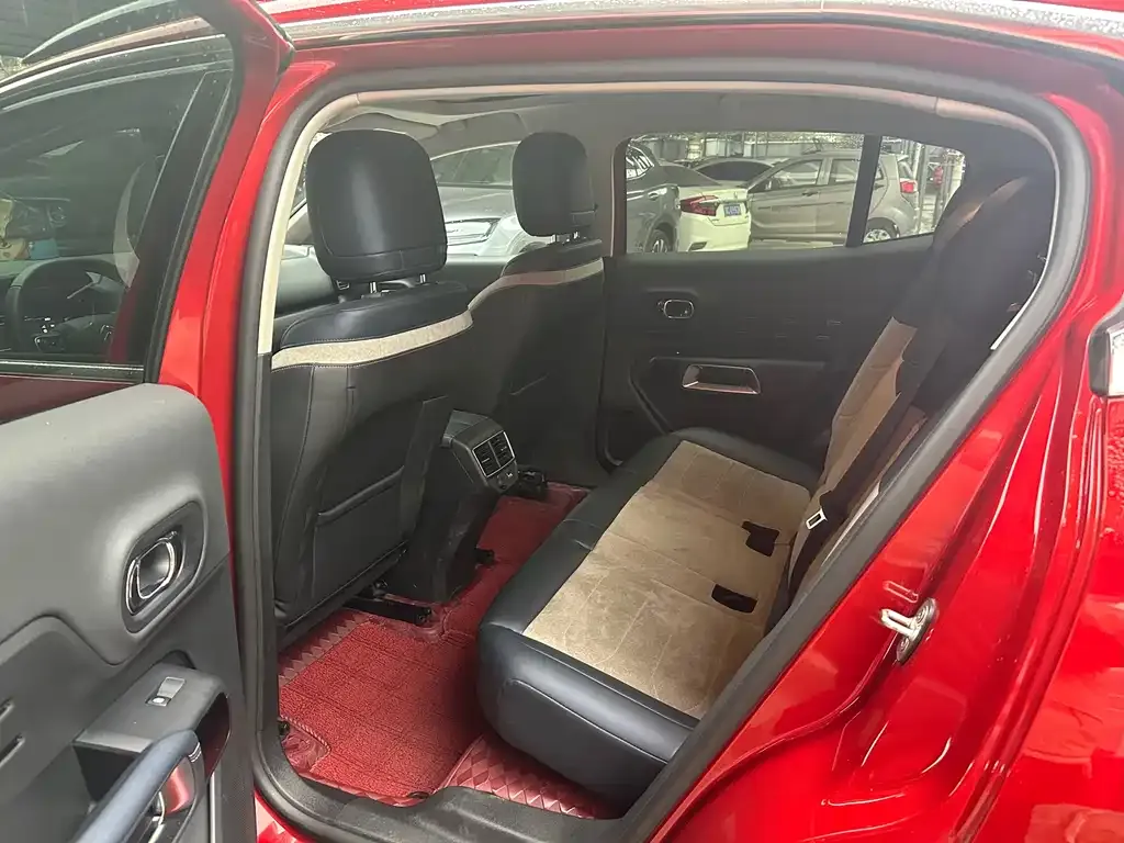 Citroen C5 AIRCROSS 2023 из CN, фото 8
