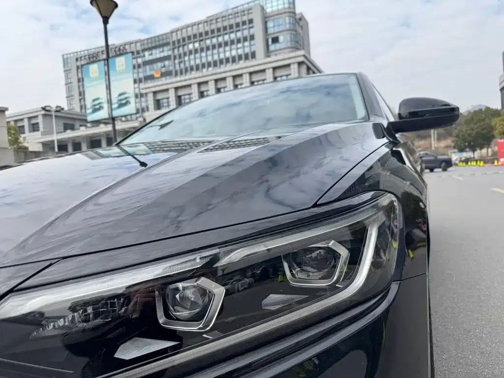 Volkswagen Passat 2022 из CN, фото 8