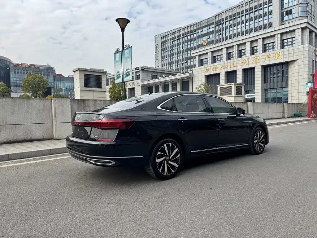Volkswagen Passat 2022 из CN, фото 7