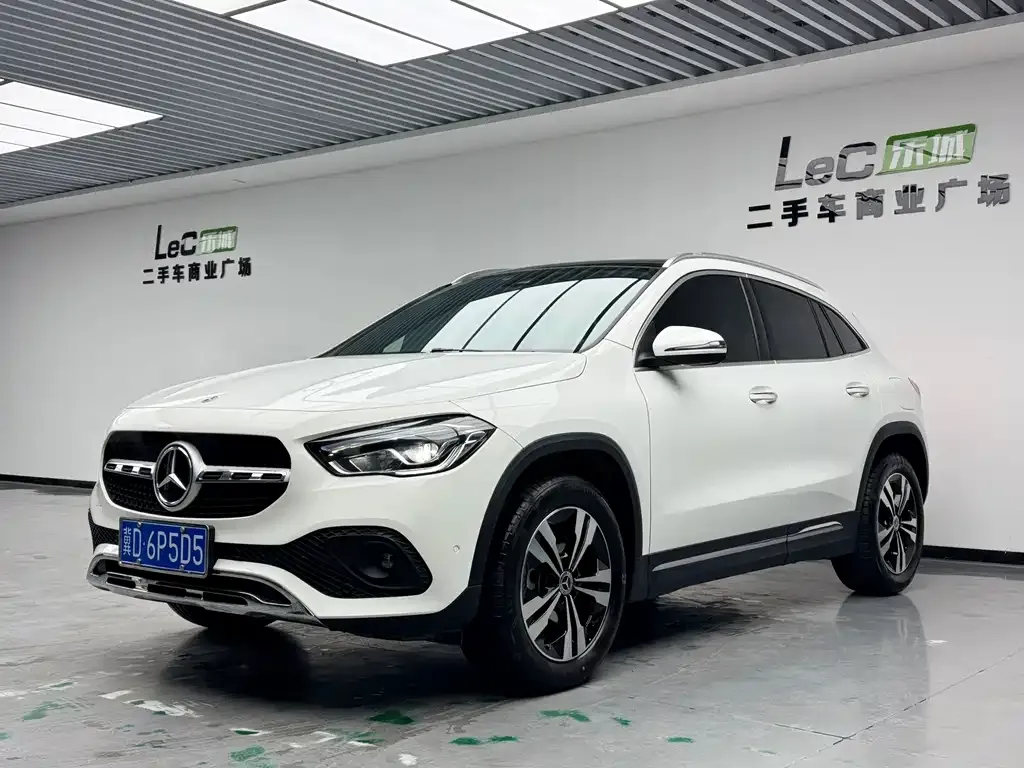 Mercedes-Benz GLA 2023 из CN, фото 1