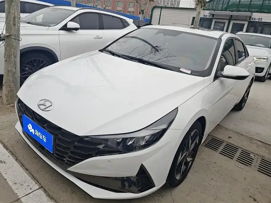 Hyundai Elantra 2022 из CN, фото 1