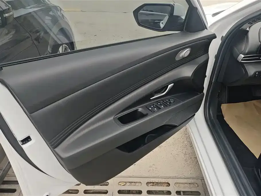 Hyundai Elantra 2022 из CN, фото 7