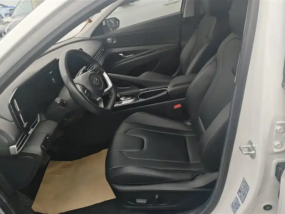 Hyundai Elantra 2022 из CN, фото 6