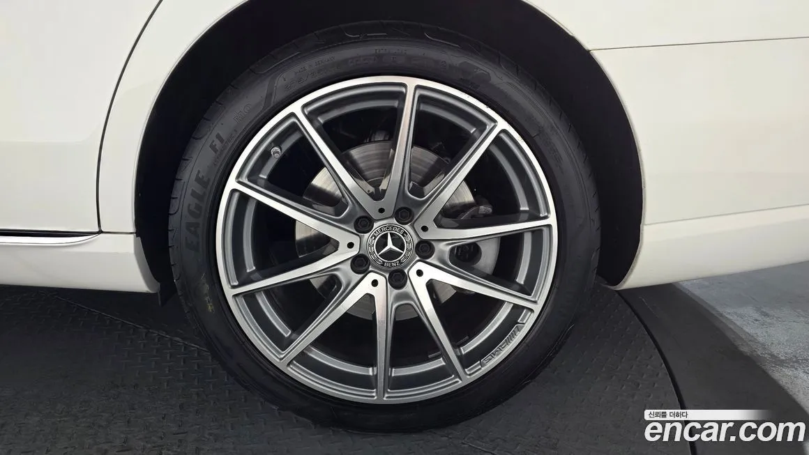 Mercedes-Benz E-Class 2022 из KR, фото 8