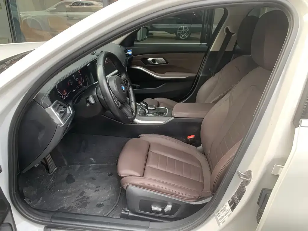 BMW 3 Series 2021 из CN, фото 4