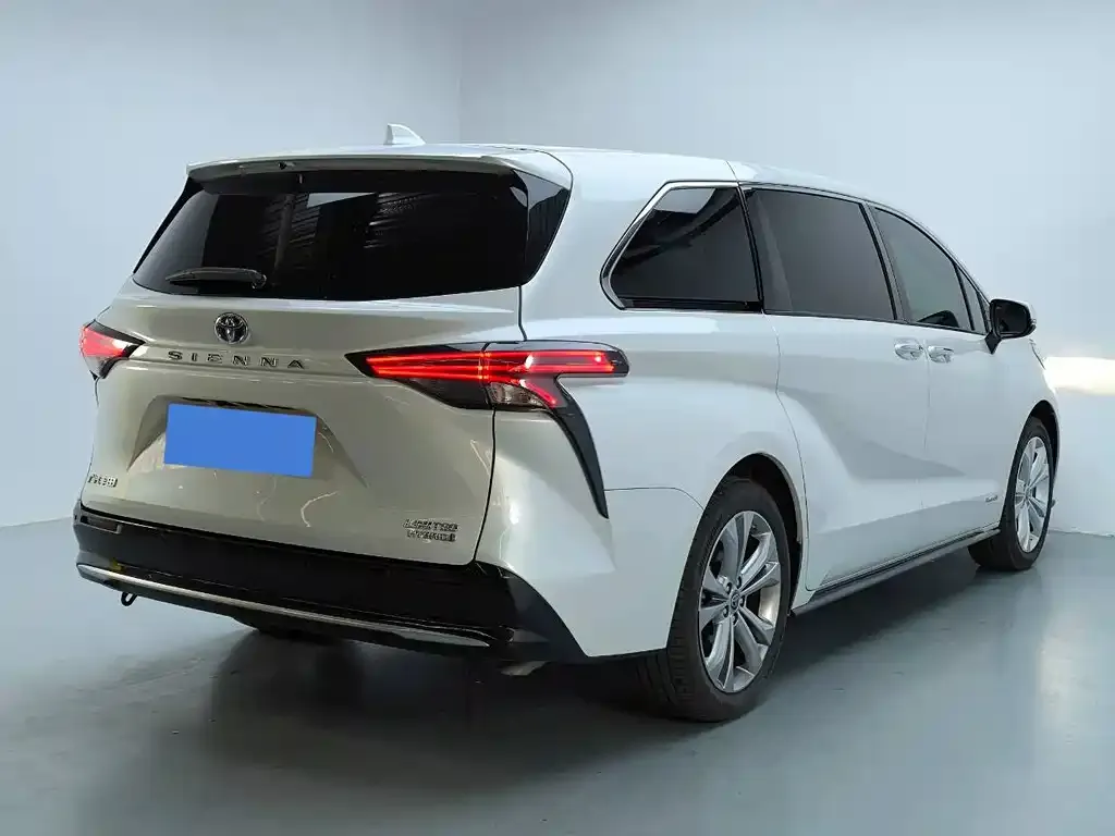 Toyota Sienna 2024 из CN, фото 8