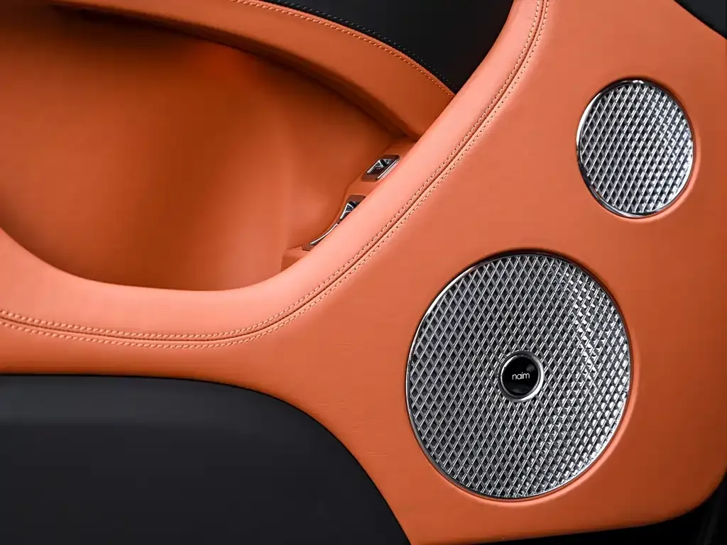 Bentley Bentayga PHEV 2021 из CN, фото 7