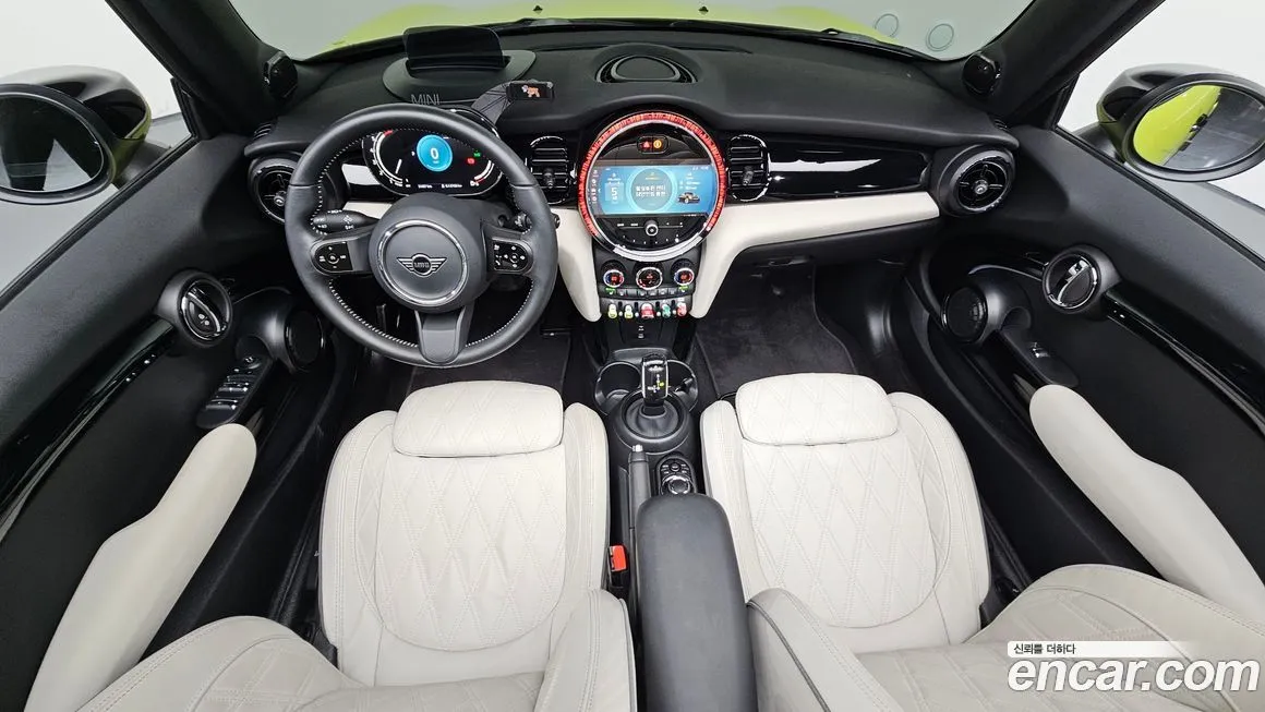 Mini Cooper Convertible 2023 из KR, фото 8