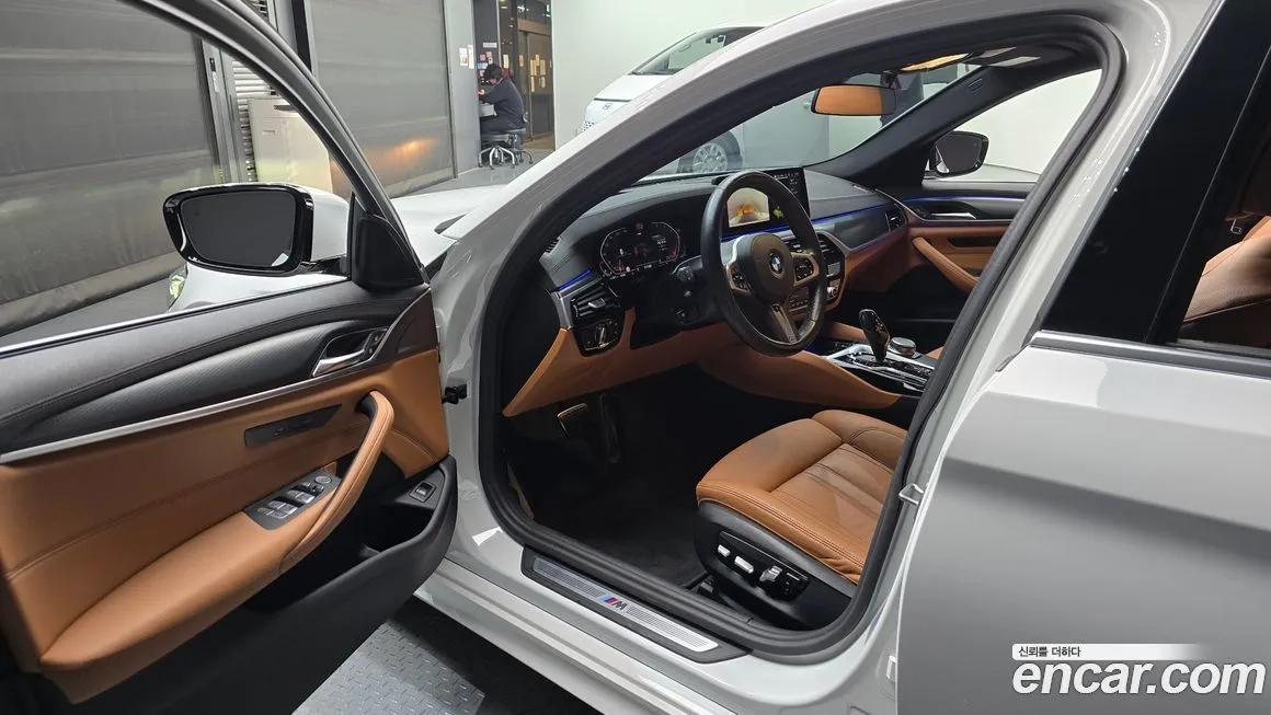 BMW 5-Series 2023 из KR, фото 8