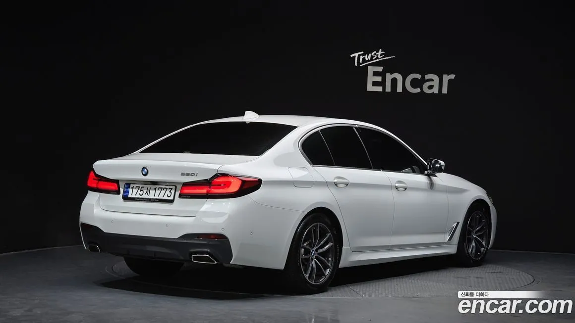 BMW 5-Series 2023 из KR, фото 10