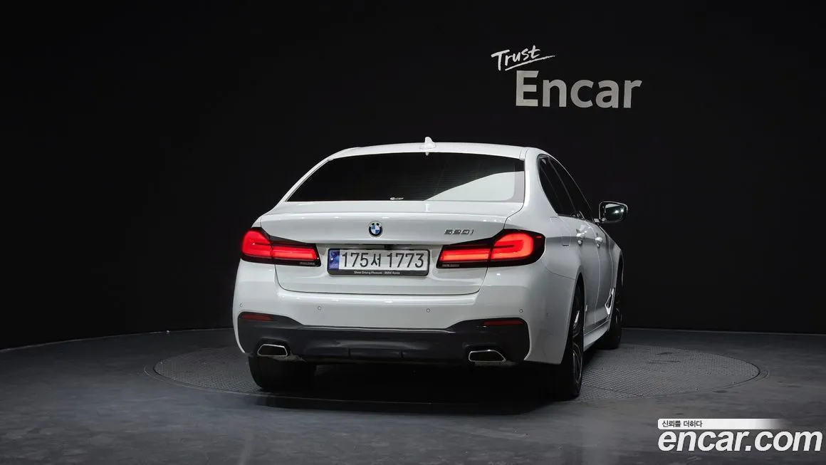 BMW 5-Series 2023 из KR, фото 3