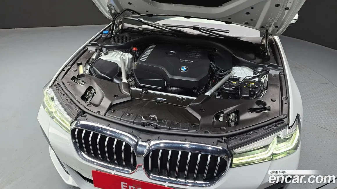 BMW 5-Series 2023 из KR, фото 5