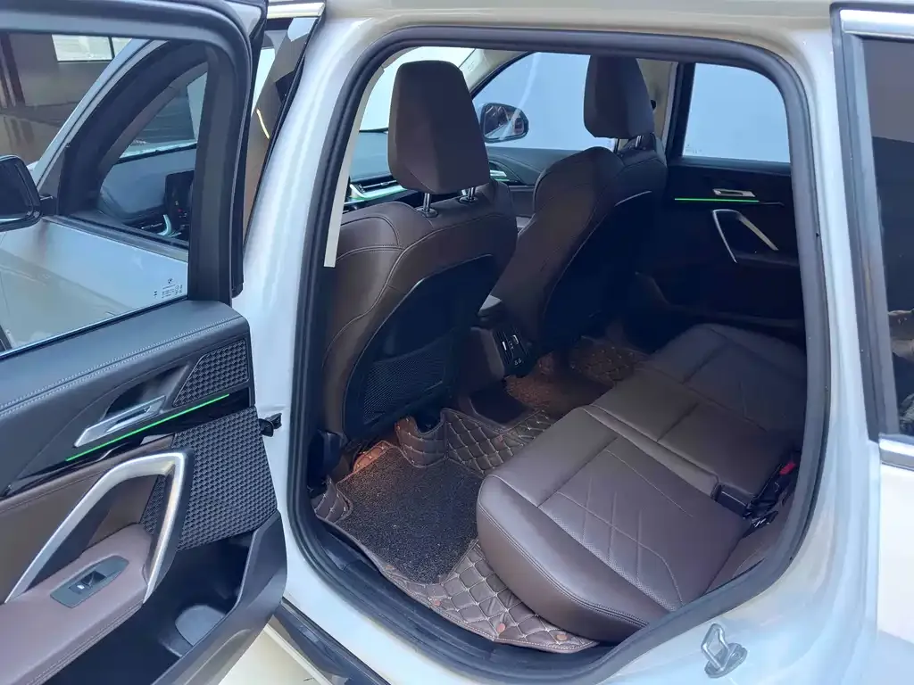 BMW X1 2023 из CN, фото 10