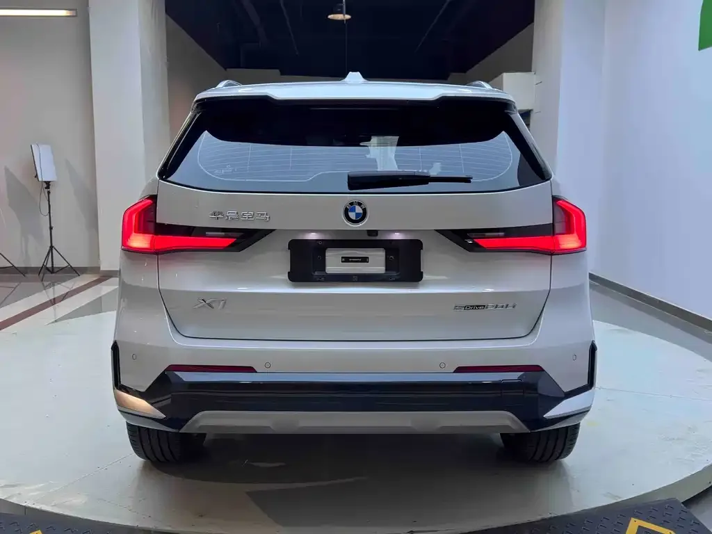 BMW X1 2023 из CN, фото 6