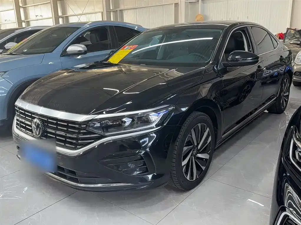 Volkswagen Passat 2023 из CN, фото 1