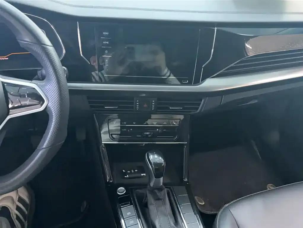 Volkswagen Passat 2023 из CN, фото 3