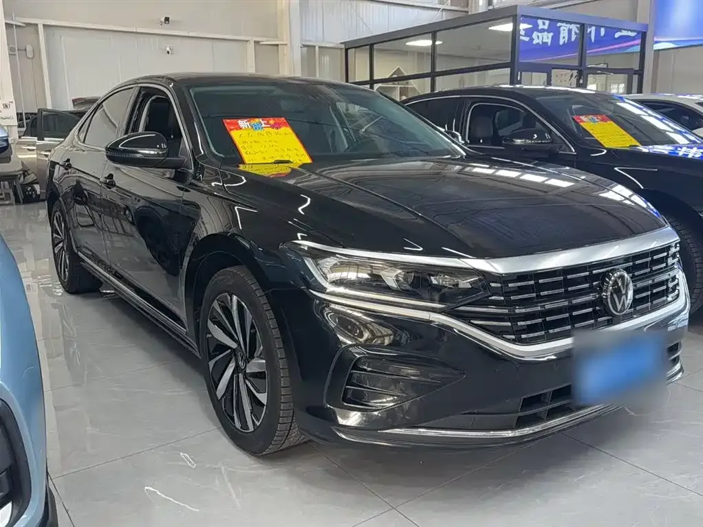 Volkswagen Passat 2023 из CN, фото 10