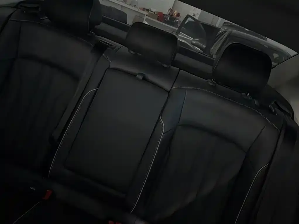 Volkswagen Passat 2023 из CN, фото 2