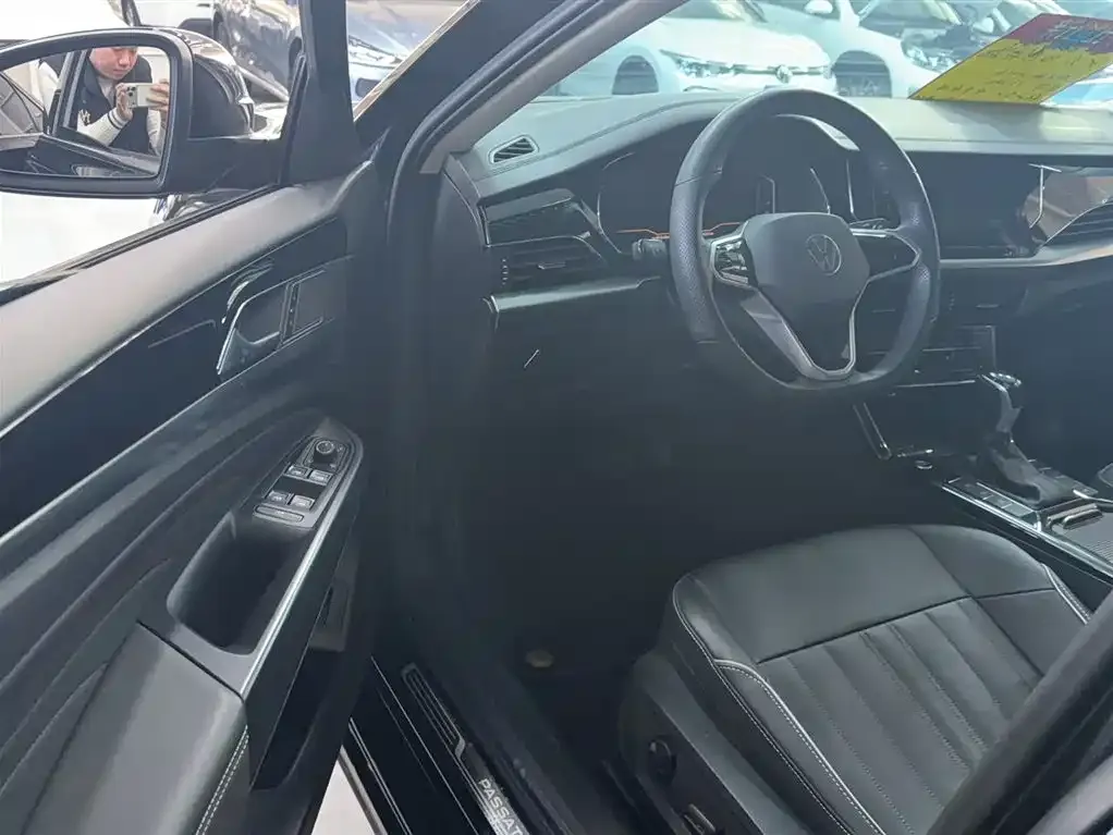 Volkswagen Passat 2023 из CN, фото 6