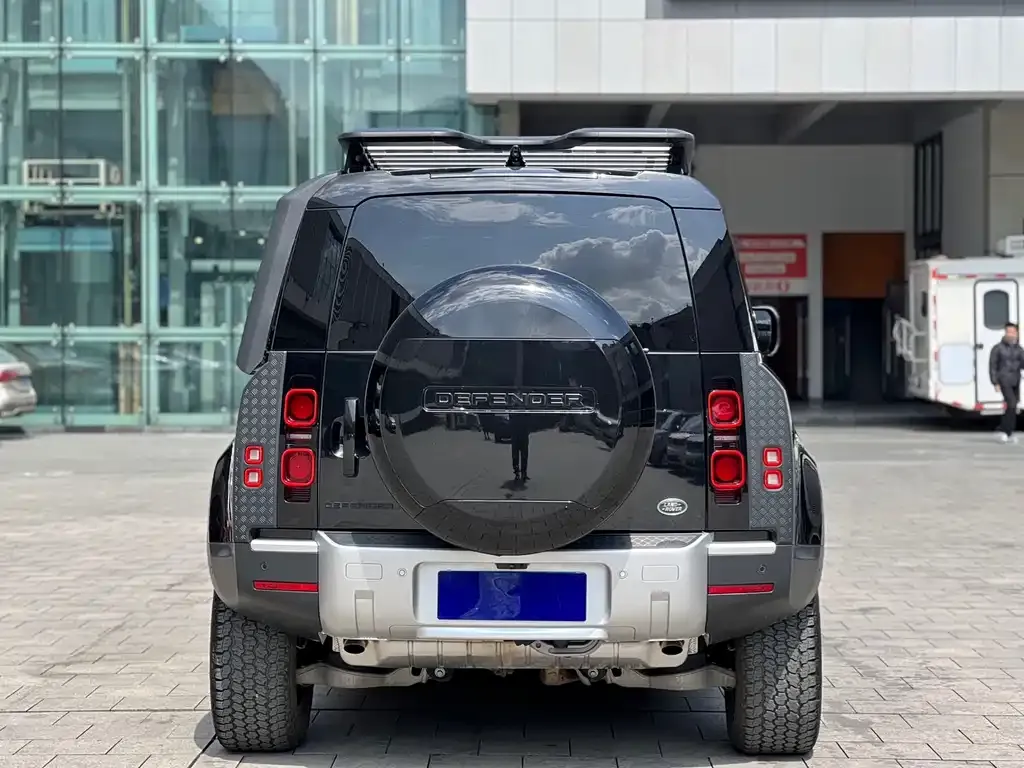 Land Rover Defender — фото 3