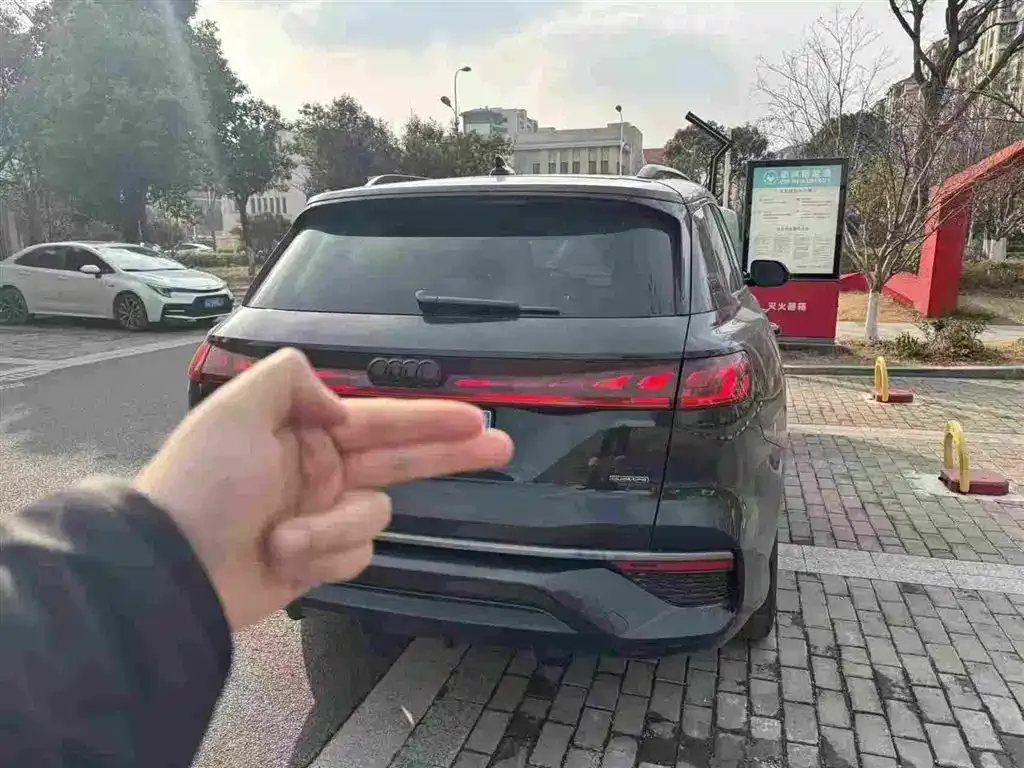 Audi Q6 2022 из CN, фото 5