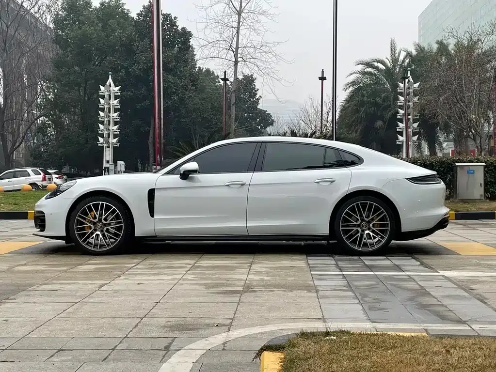 Porsche Panamera 2023 из CN, фото 10