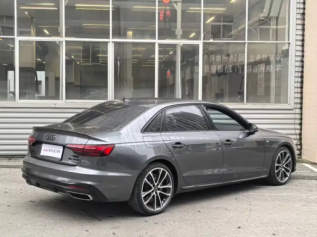 Audi A4L 2024 из CN, фото 8