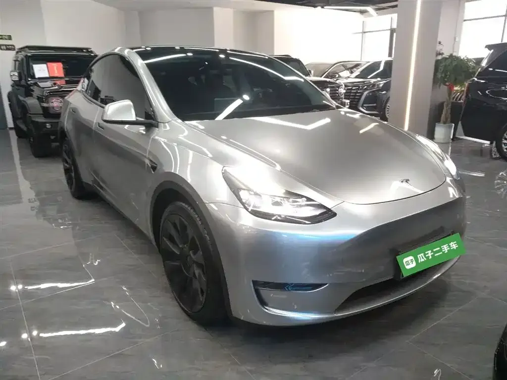 Tesla Model Y — фото 5