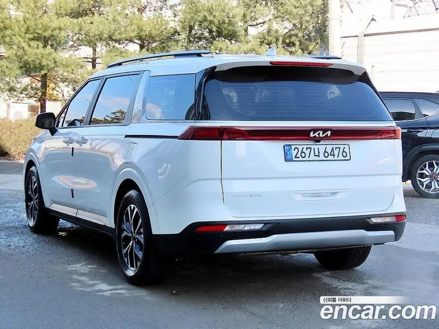 Kia Carnival — фото 3