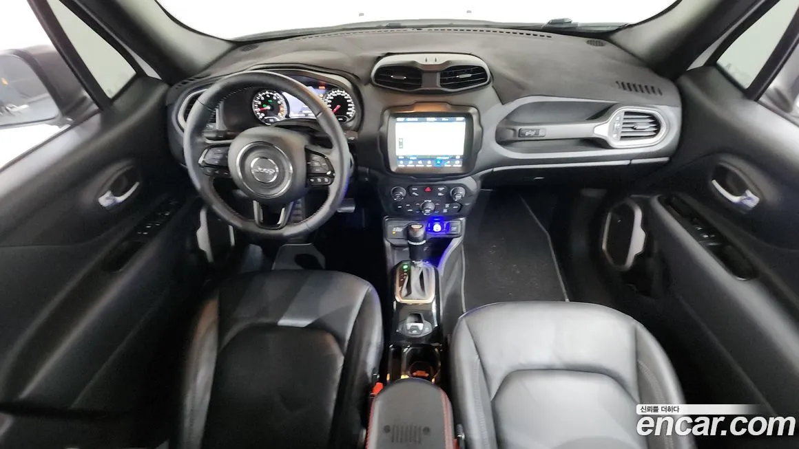 Jeep Renegade 2021 из KR, фото 10