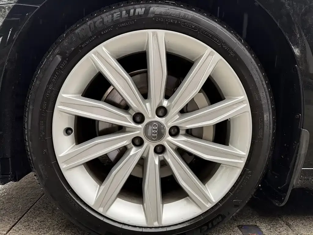 Audi A6L 2021 из CN, фото 3