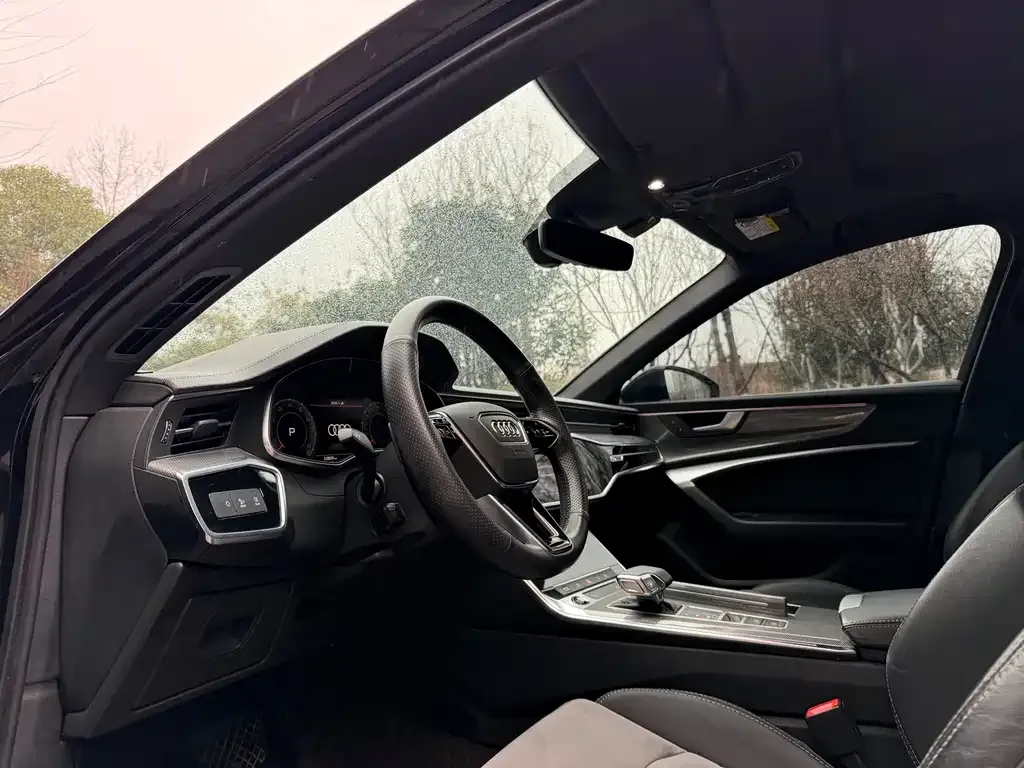 Audi A6L 2021 из CN, фото 4