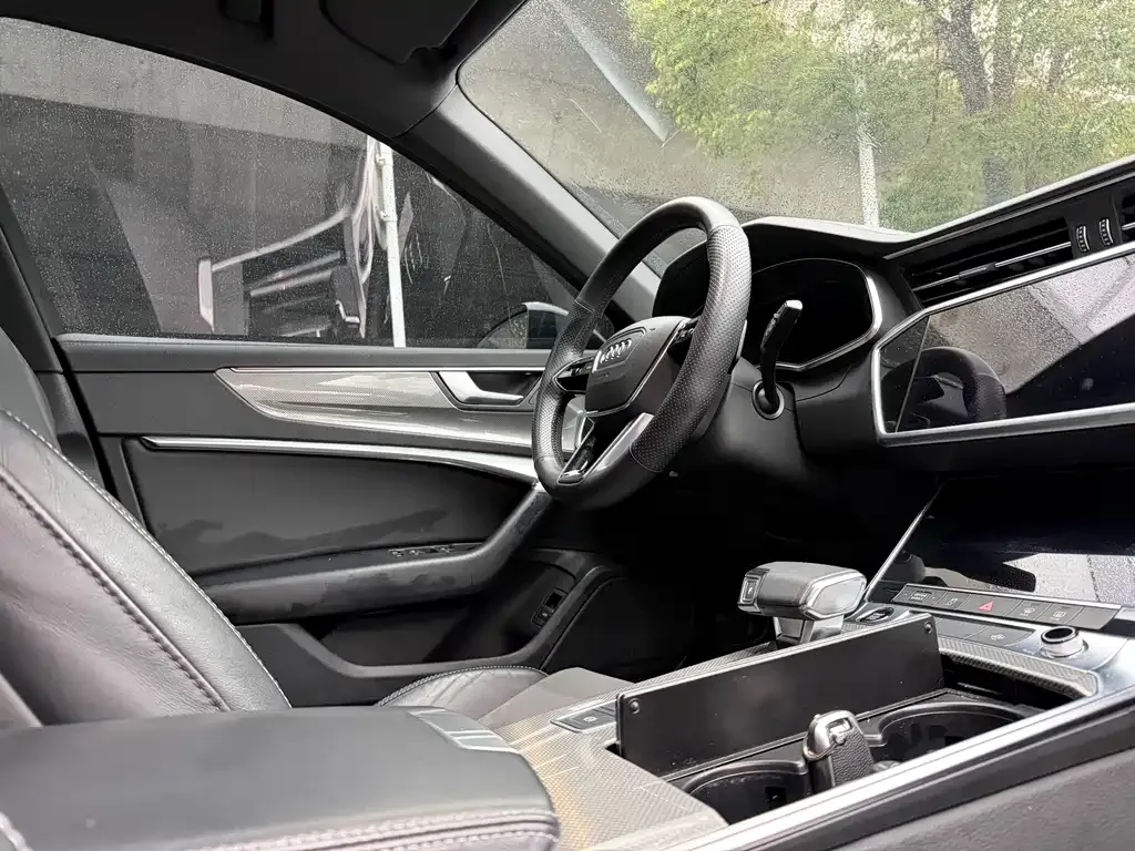 Audi A6L 2021 из CN, фото 6
