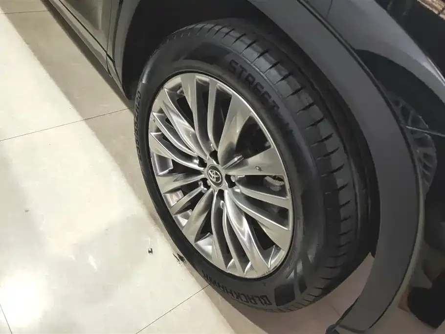 Toyota Highlander 2023 из CN, фото 4