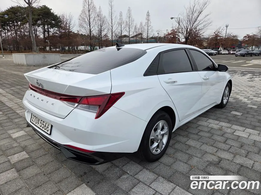 Hyundai AVANTE — фото 10