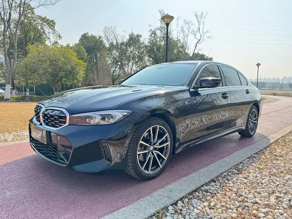 BMW 3 Series — фото 1