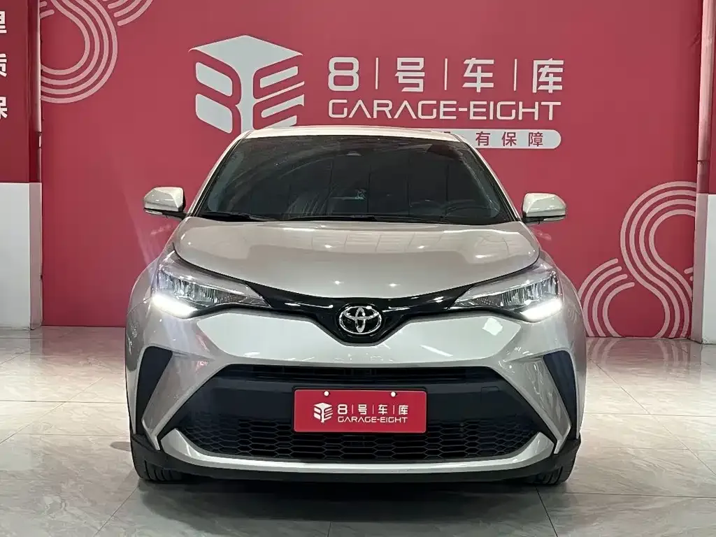 Toyota C-HR — фото 10