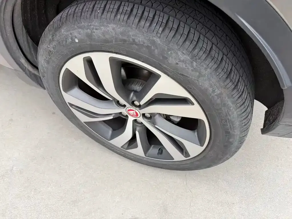 Jaguar E-PACE 2023 из CN, фото 4