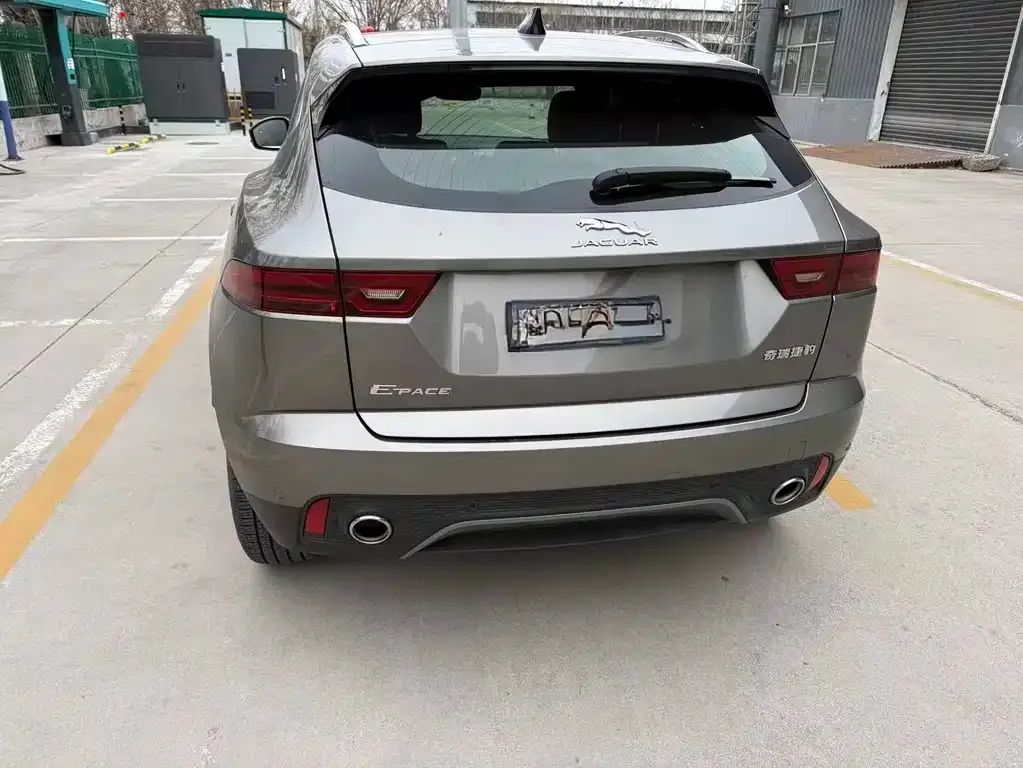 Jaguar E-PACE 2023 из CN, фото 7