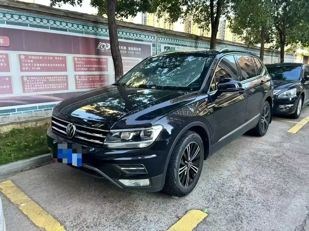 Volkswagen Tiguan L 2021 из CN, фото 1
