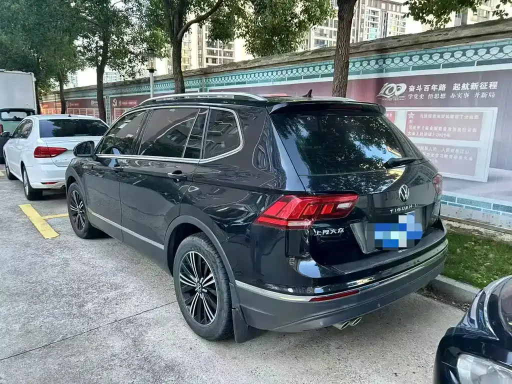 Volkswagen Tiguan L 2021 из CN, фото 3