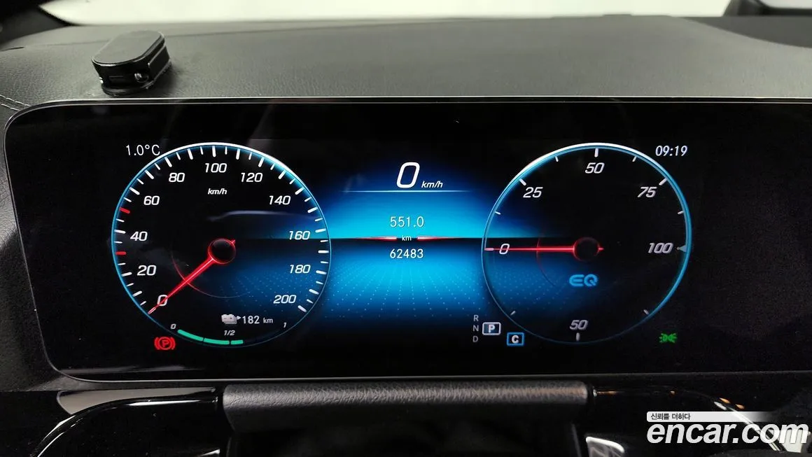 Mercedes-Benz EQA — фото 2
