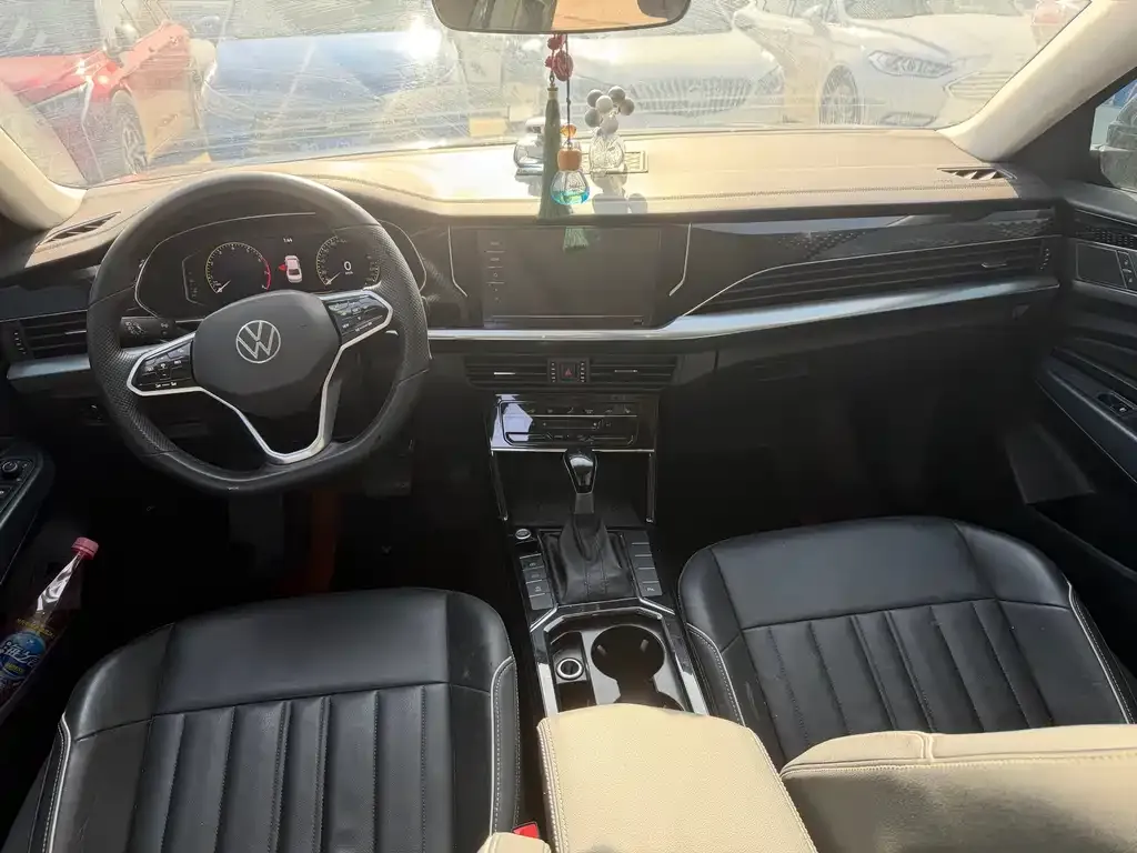 Volkswagen Passat — фото 6