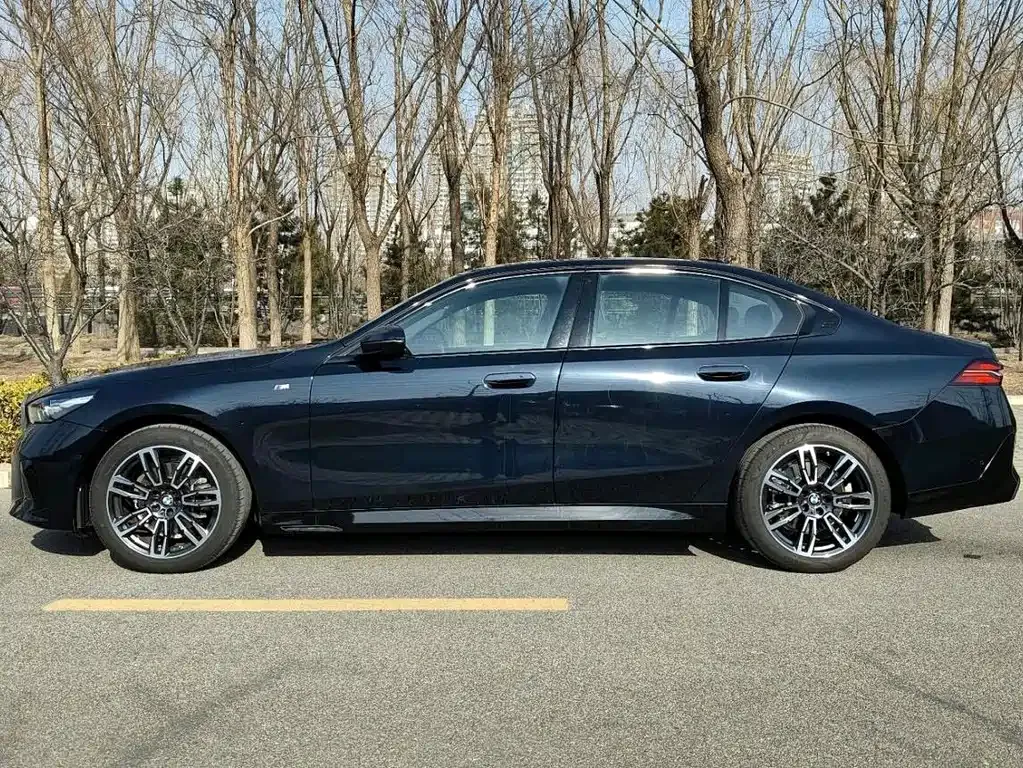 BMW 5 Series (Import) — фото 7
