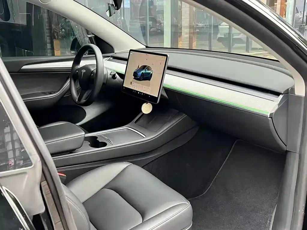 Tesla Model Y 2023 из CN, фото 10
