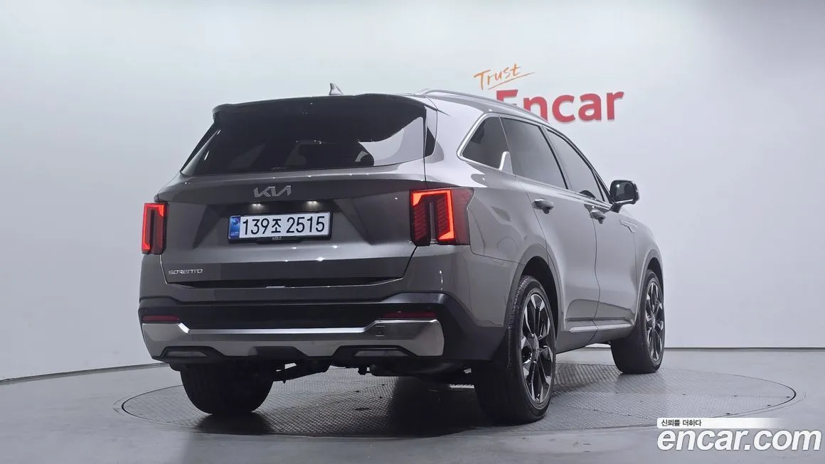 Kia Sorento — фото 5
